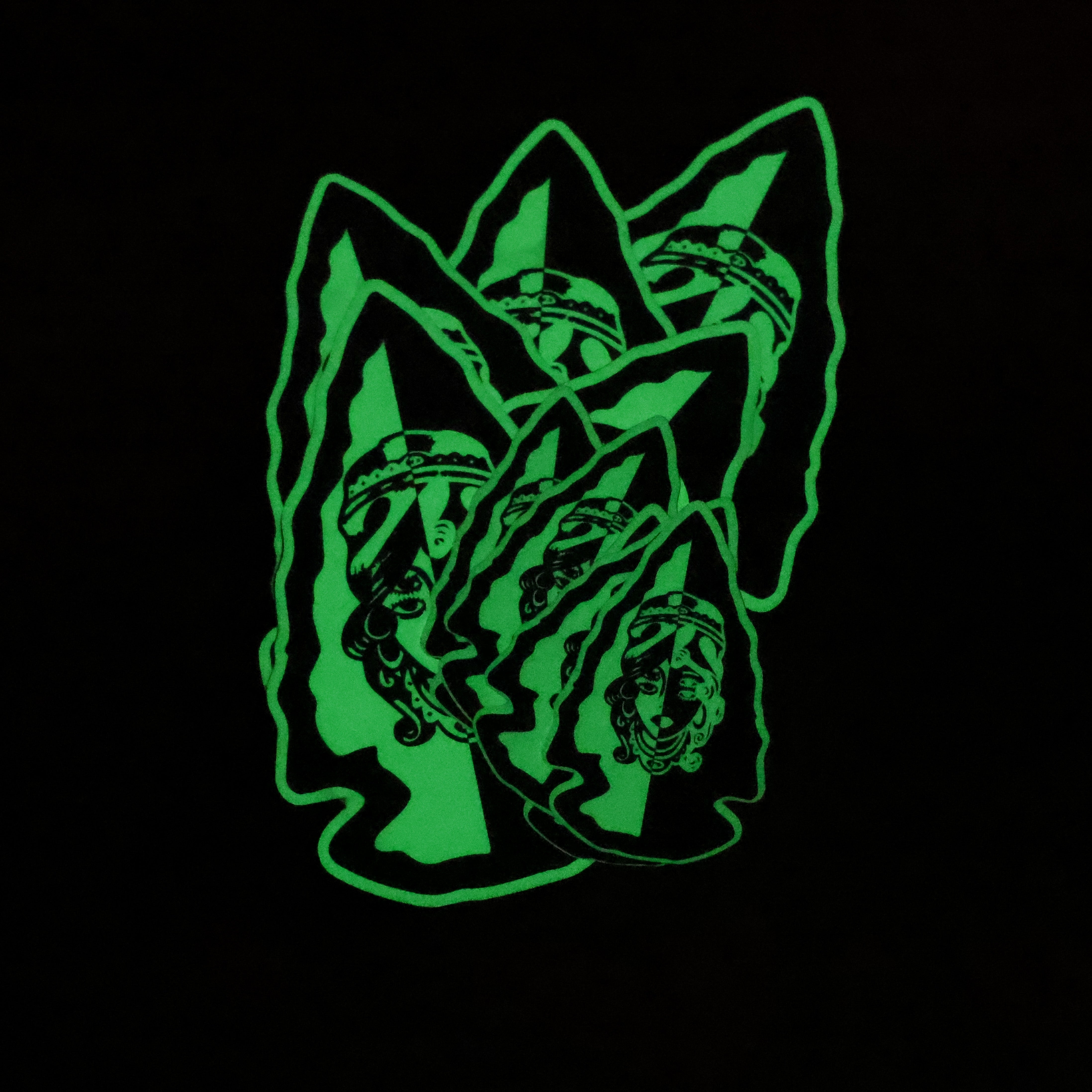 Glowing Gypsy Arrowhead